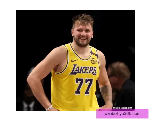 东契奇称肯纳德绝杀精彩澄清并非故意吃T却吐槽部分言论令人无语